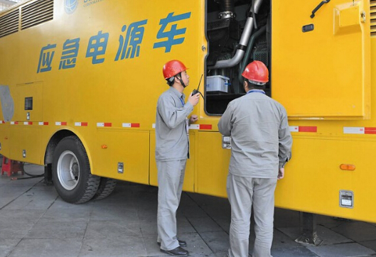 七星关如何清理被灰尘覆盖的机油散热器？